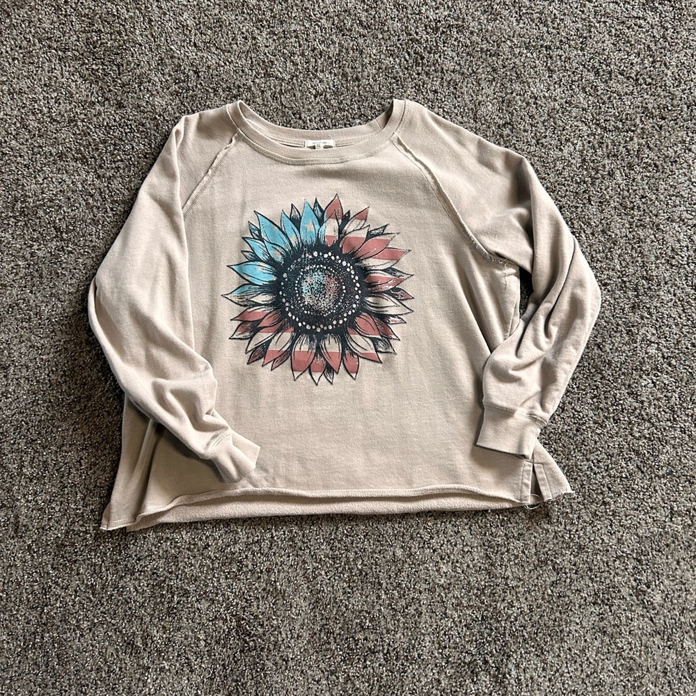 Maurices Beige Cropped Crewneck Sweatshirt XL Sunflower Design